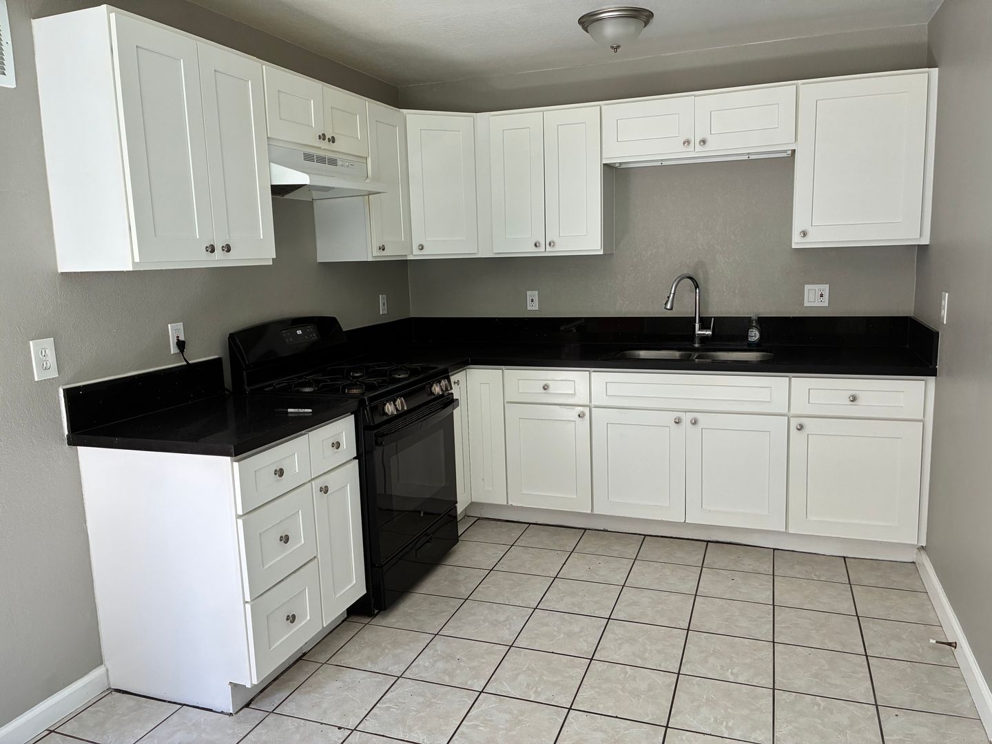 3761 Harvill Ln  Unit 5 - Riverside - California - 2 bed, 1 bath rental property