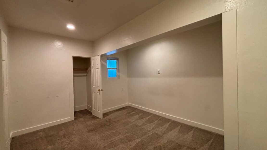 3838 Superior St - San Diego - California - 3 bed, 1 bath rental property