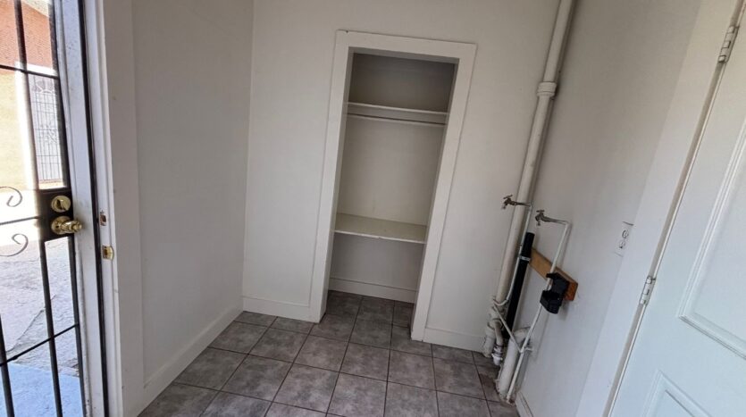 3838 Superior St - San Diego - California - 3 bed, 1 bath rental property