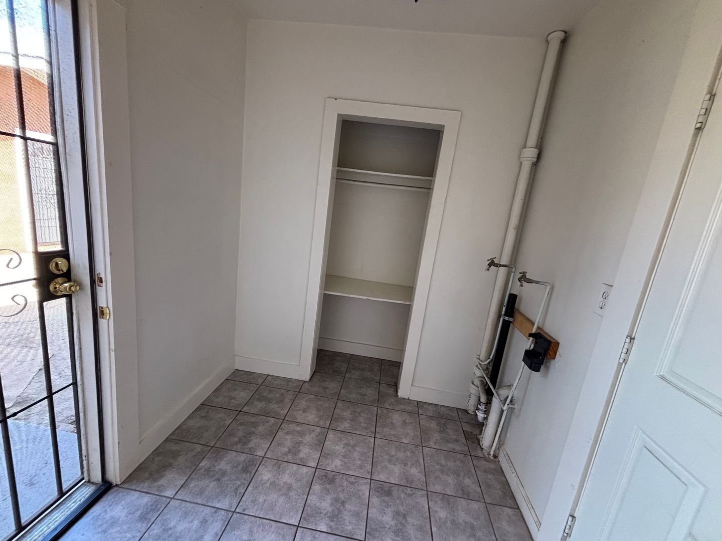 3838 Superior St - San Diego - California - 3 bed, 1 bath rental property