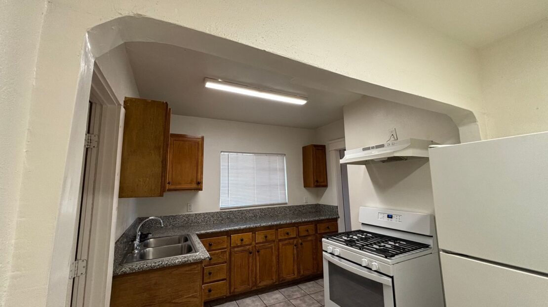 3838 Superior St - San Diego - California - 3 bed, 1 bath rental property