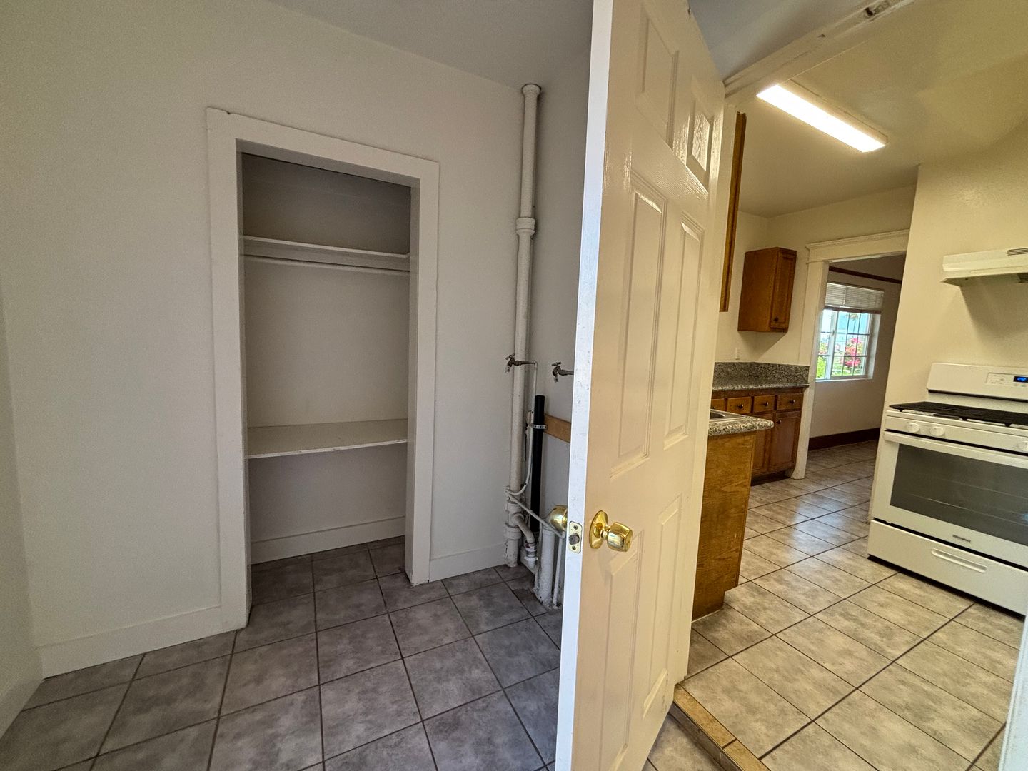 3838 Superior St - San Diego - California - 3 bed, 1 bath rental property