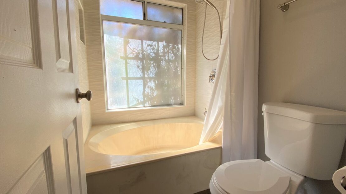 3839 King Street - La Mesa - California - 3 bed, 2 bath rental property