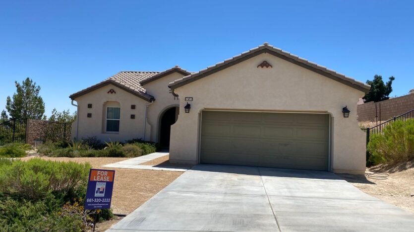 38442 Siamese Ln. - Palmdale - California - 3 bed, 2 bath rental property