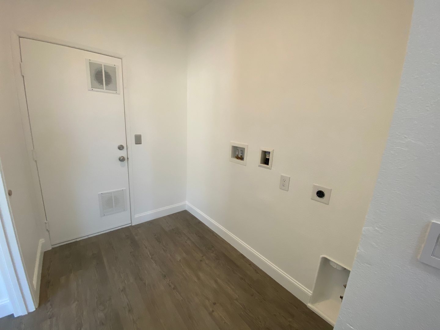 38442 Siamese Ln. - Palmdale - California - 3 bed, 2 bath rental property