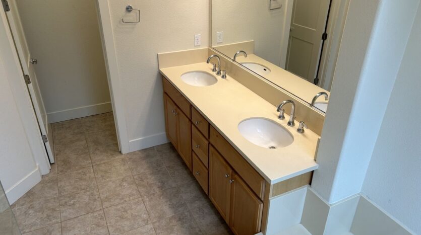 3904 Park Gardens Drive - Santa Rosa - California - 4 bed, 3 bath rental property