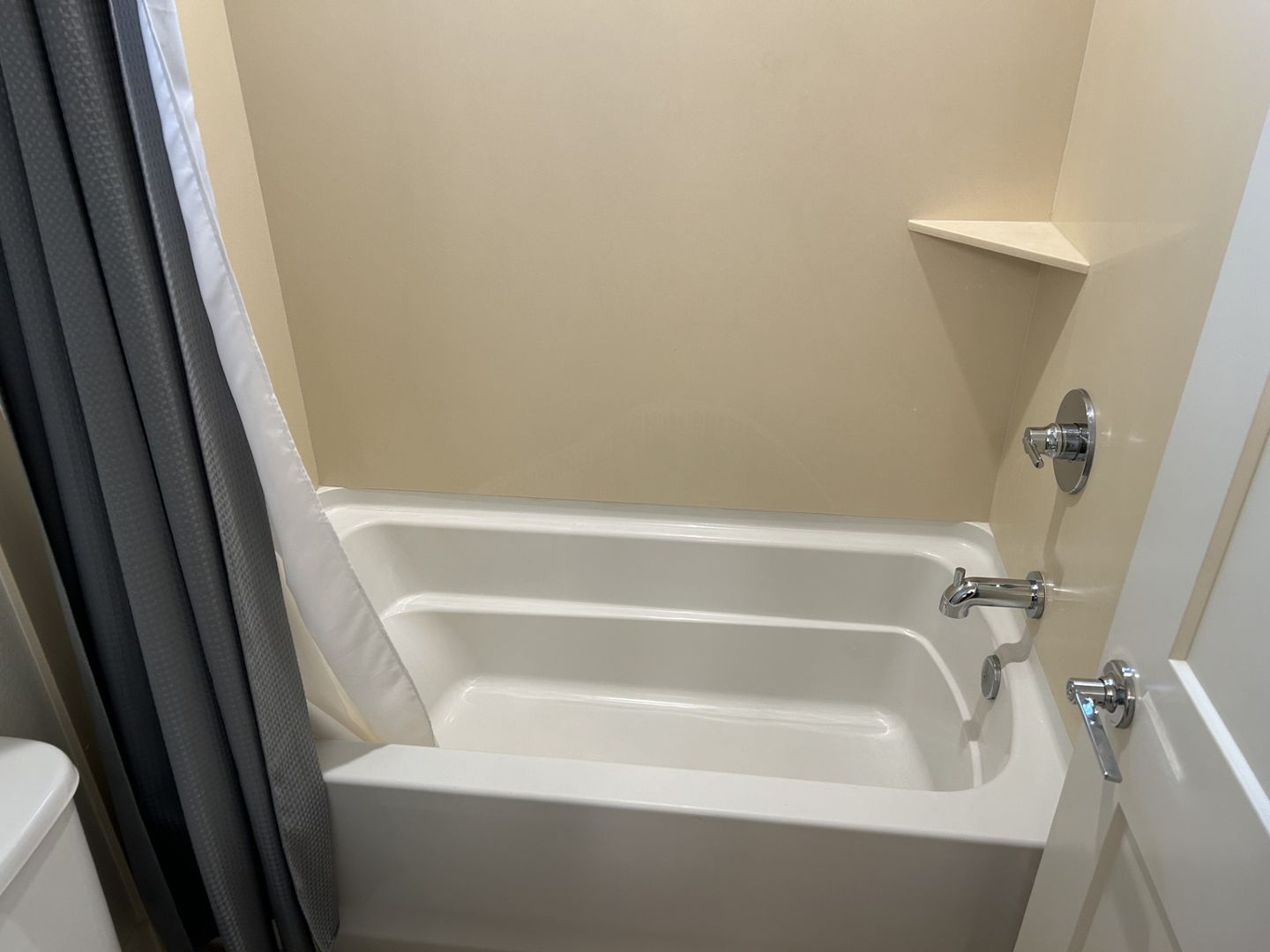 3904 Park Gardens Drive - Santa Rosa - California - 4 bed, 3 bath rental property