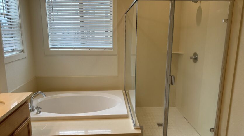 3904 Park Gardens Drive - Santa Rosa - California - 4 bed, 3 bath rental property