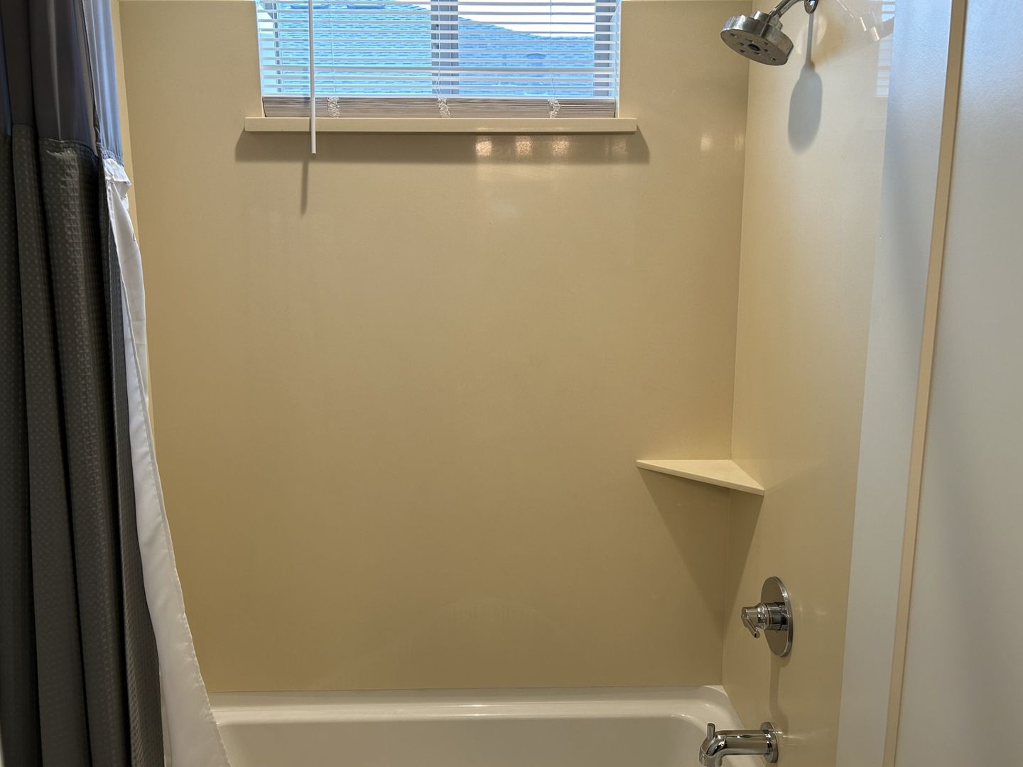 3904 Park Gardens Drive - Santa Rosa - California - 4 bed, 3 bath rental property