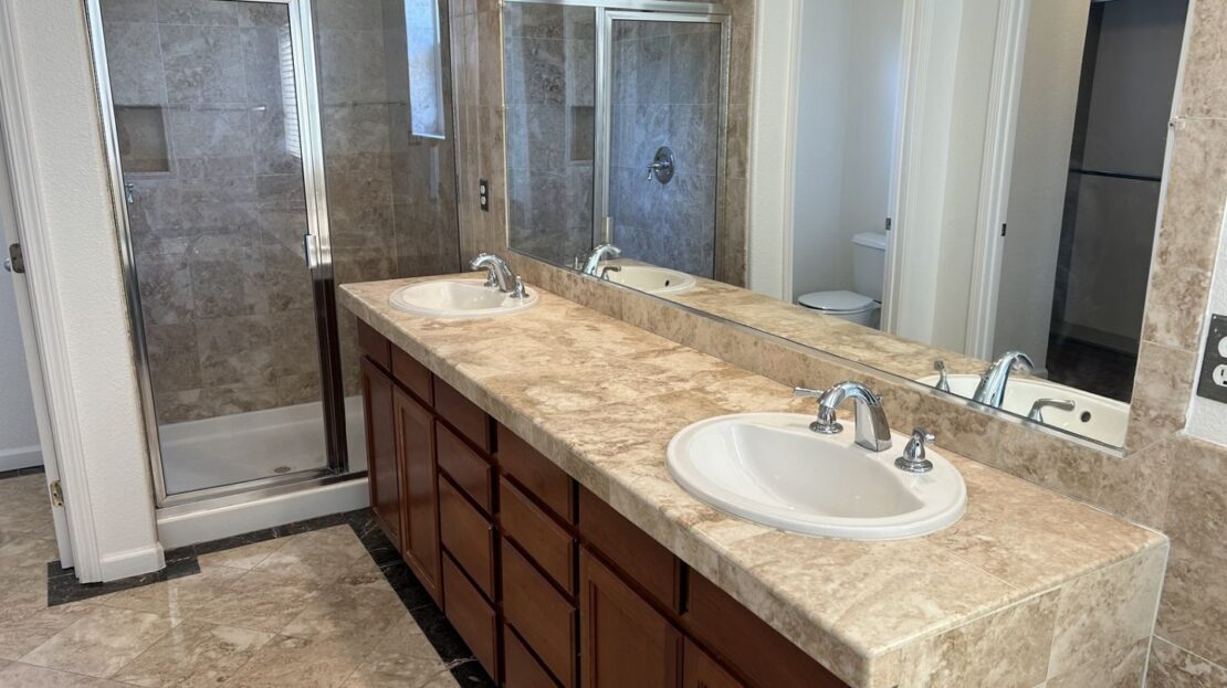 3906 Glacier Court - Vallejo - California - 4 bed, 3.5 bath rental property