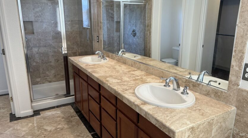 3906 Glacier Court - Vallejo - California - 4 bed, 3.5 bath rental property