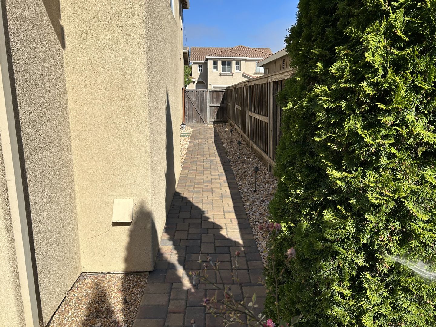 3906 Glacier Court - Vallejo - California - 4 bed, 3.5 bath rental property