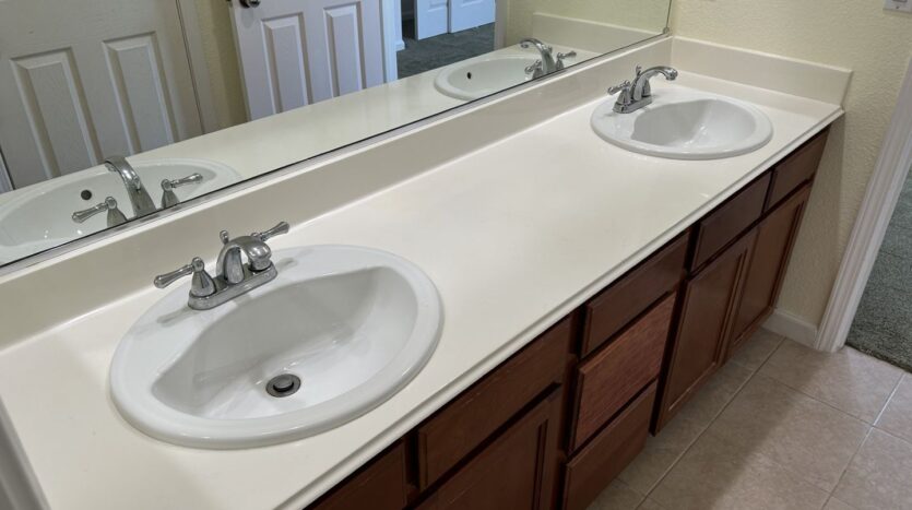 3906 Glacier Court - Vallejo - California - 4 bed, 3.5 bath rental property