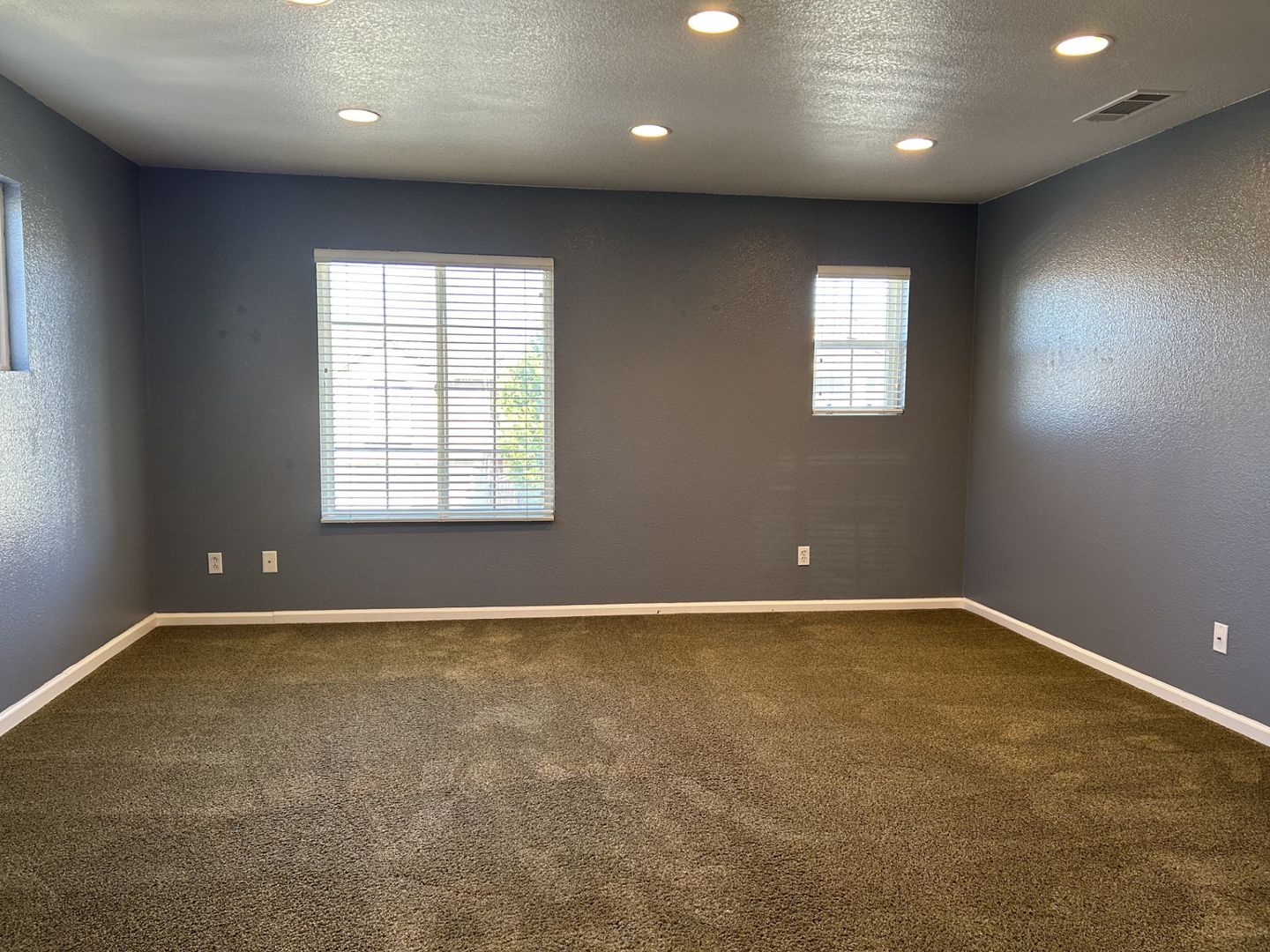 3906 Glacier Court - Vallejo - California - 4 bed, 3.5 bath rental property