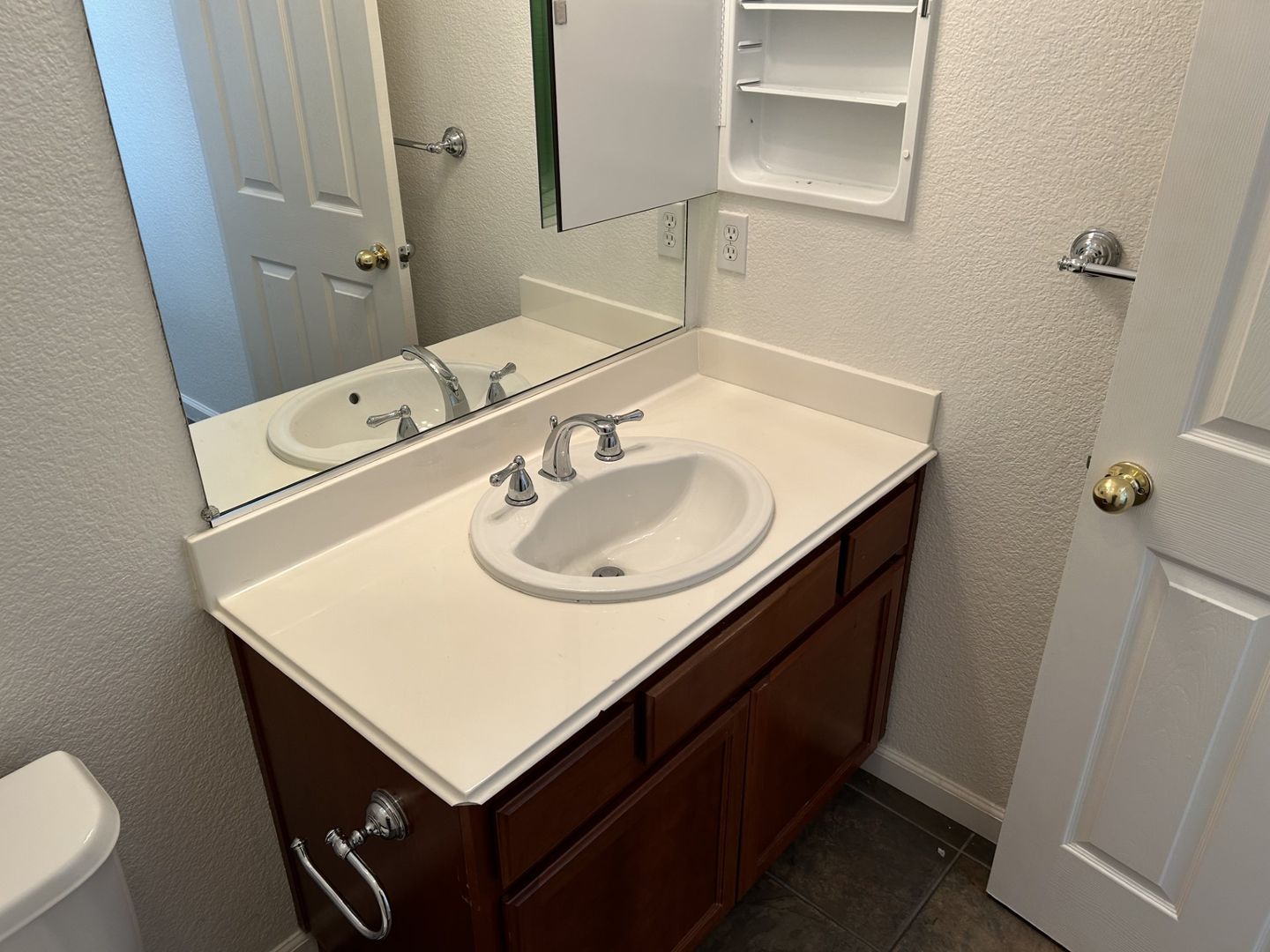 3906 Glacier Court - Vallejo - California - 4 bed, 3.5 bath rental property