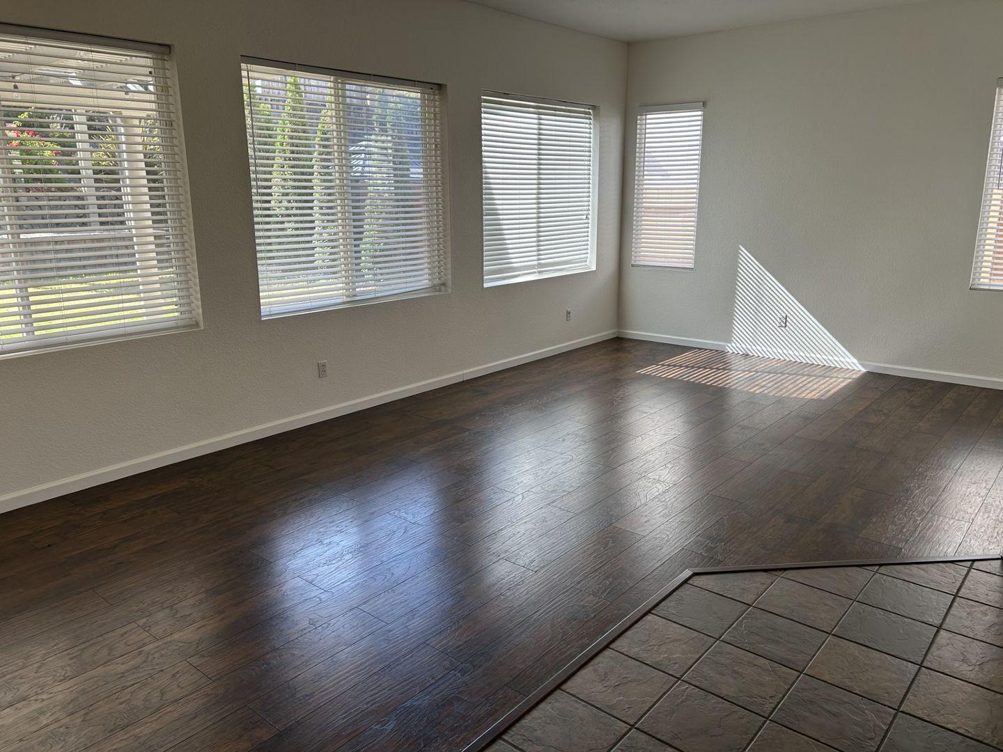 3906 Glacier Court - Vallejo - California - 4 bed, 3.5 bath rental property