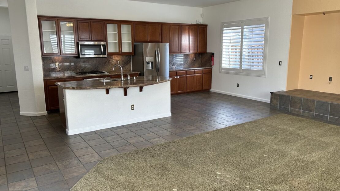 3906 Glacier Court - Vallejo - California - 4 bed, 3.5 bath rental property