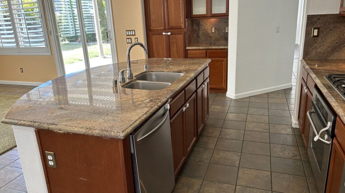 3906 Glacier Court - Vallejo - California - 4 bed, 3.5 bath rental property