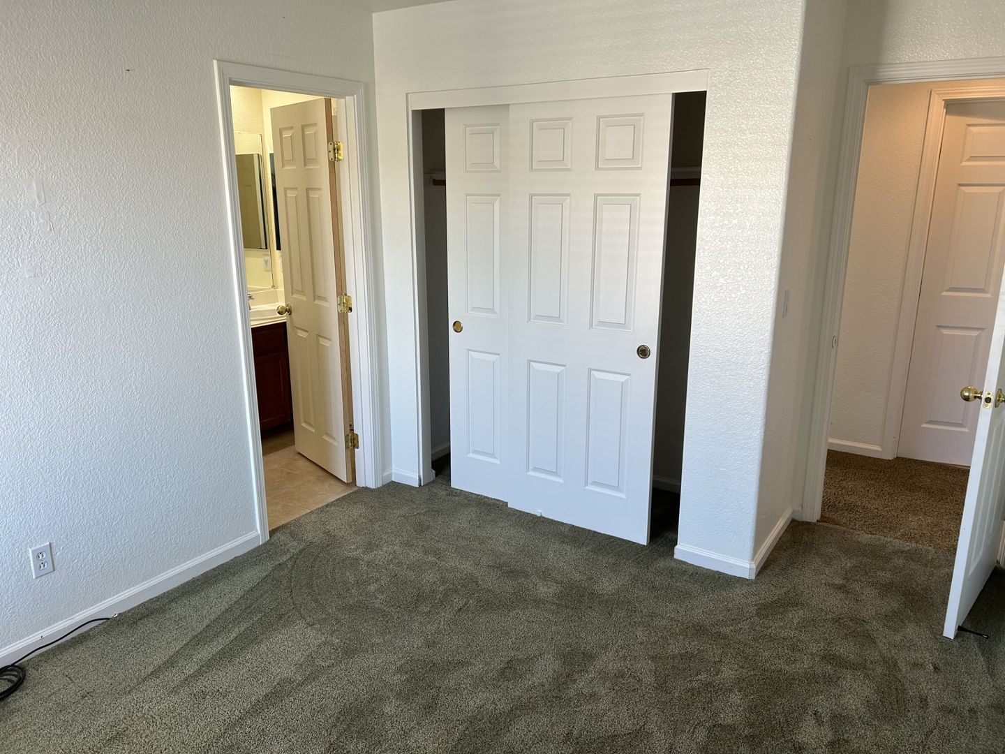 3906 Glacier Court - Vallejo - California - 4 bed, 3.5 bath rental property