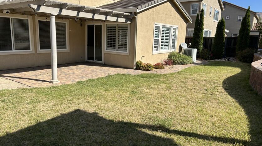 3906 Glacier Court - Vallejo - California - 4 bed, 3.5 bath rental property