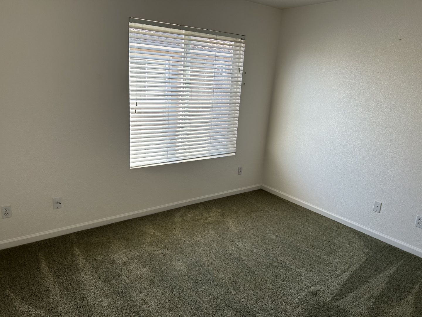 3906 Glacier Court - Vallejo - California - 4 bed, 3.5 bath rental property