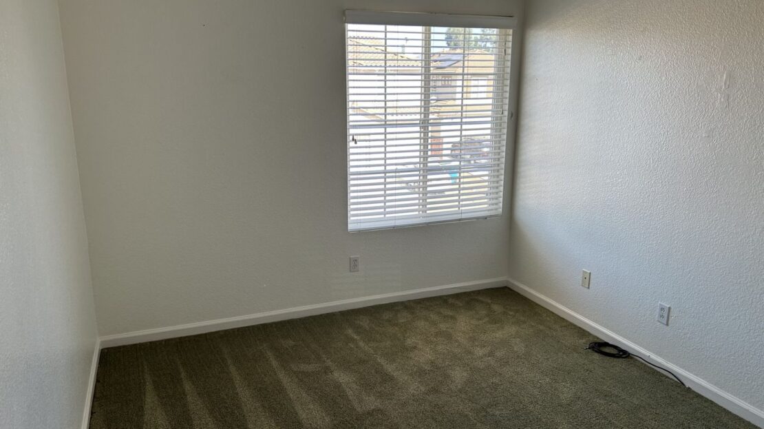 3906 Glacier Court - Vallejo - California - 4 bed, 3.5 bath rental property