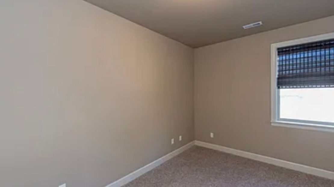 39381 Trillium St.  - Sandy - Oregon - 4 bed, 2.5 bath rental property