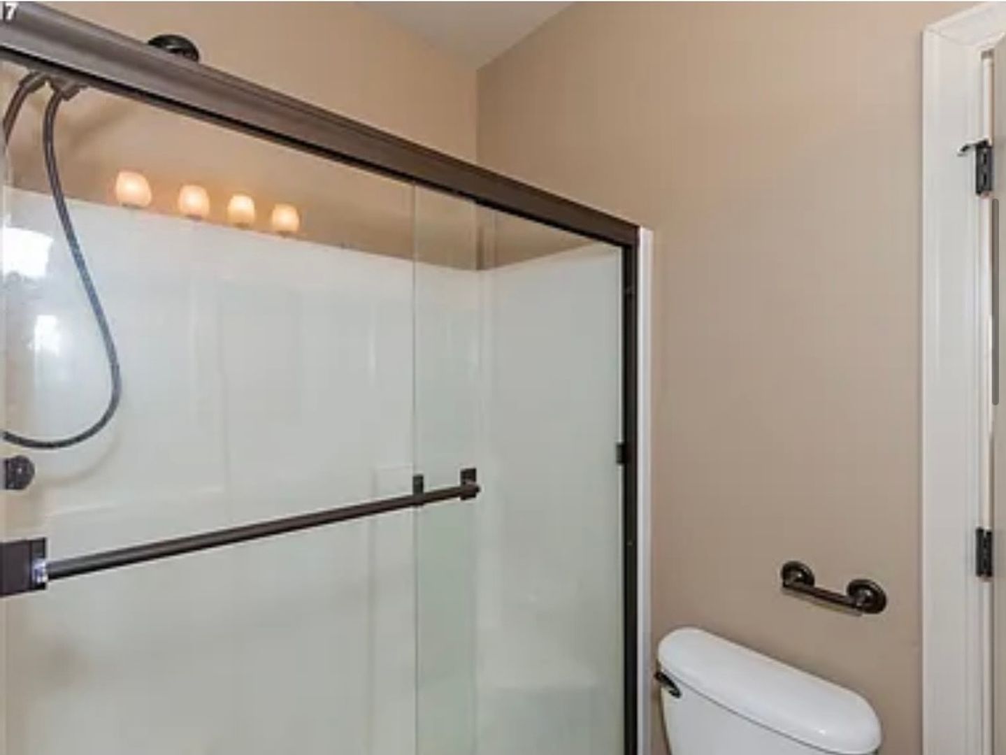 39381 Trillium St.  - Sandy - Oregon - 4 bed, 2.5 bath rental property