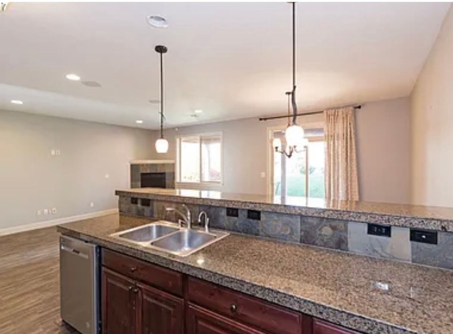 39381 Trillium St.  - Sandy - Oregon - 4 bed, 2.5 bath rental property