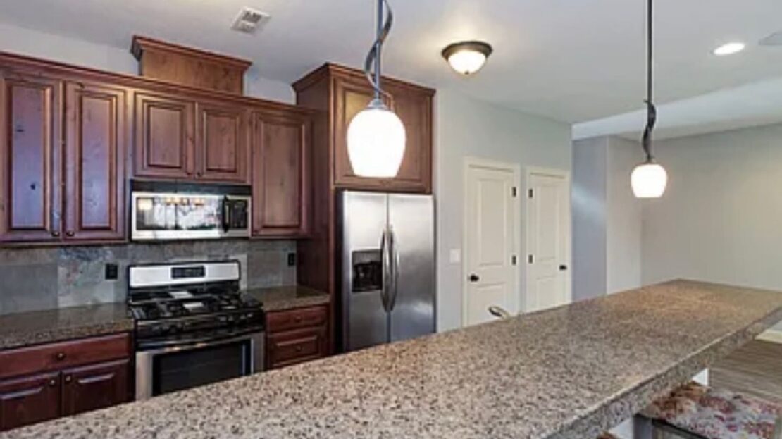 39381 Trillium St.  - Sandy - Oregon - 4 bed, 2.5 bath rental property