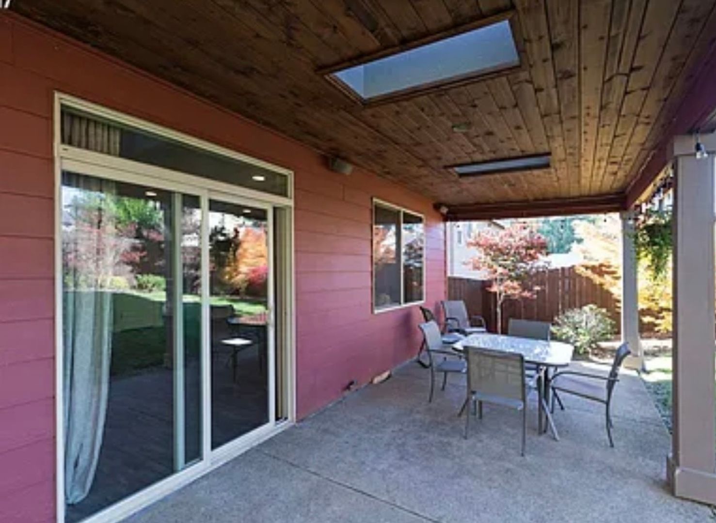 39381 Trillium St.  - Sandy - Oregon - 4 bed, 2.5 bath rental property