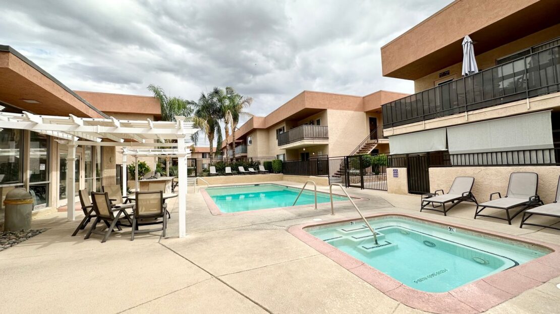400 N Sunrise Apt 270 - Palm Springs - California - 2 bed, 2 bath rental property