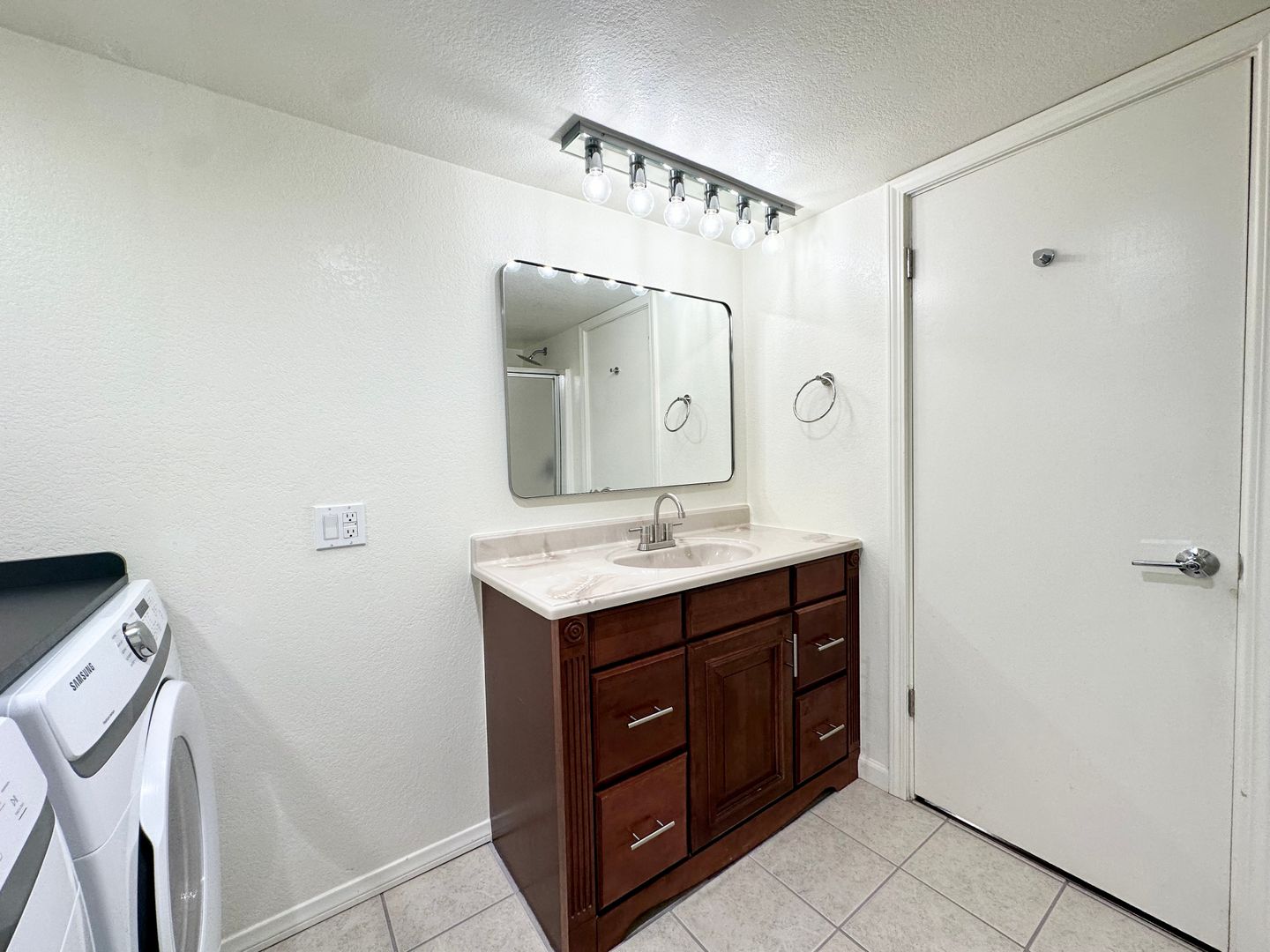 400 N Sunrise Apt 270 - Palm Springs - California - 2 bed, 2 bath rental property