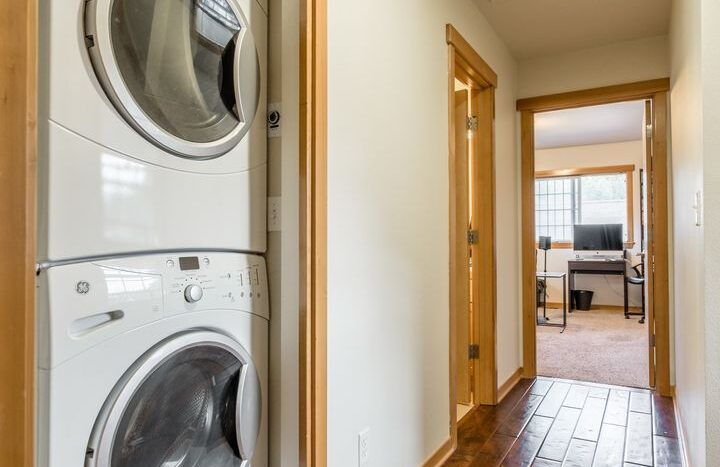 4001-4057 Belltown Court - Bellingham - Washington - 3 bed, 2.5 bath rental property