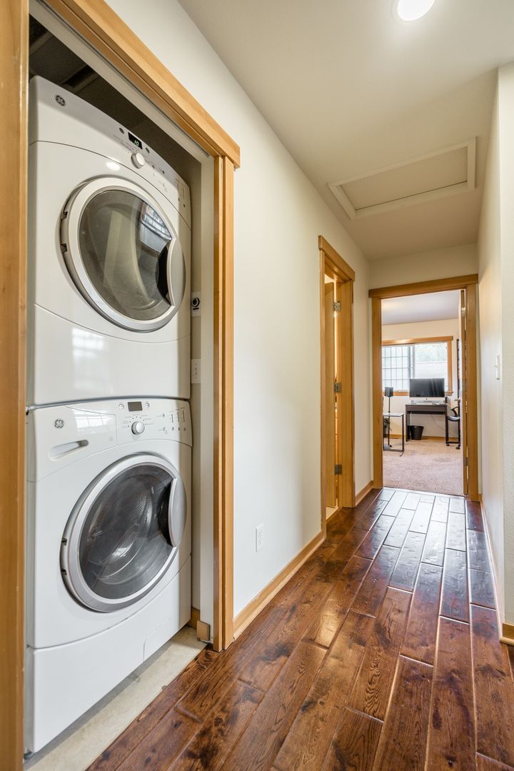 4001-4057 Belltown Court - Bellingham - Washington - 3 bed, 2.5 bath rental property