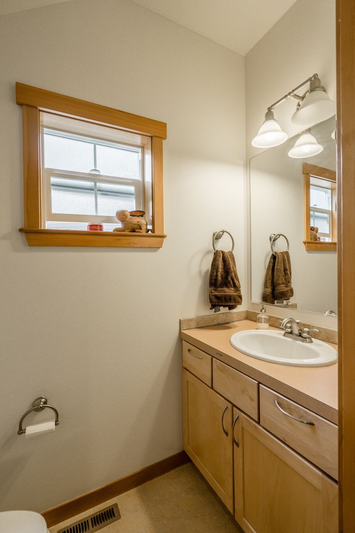 4001-4057 Belltown Court - Bellingham - Washington - 3 bed, 2.5 bath rental property