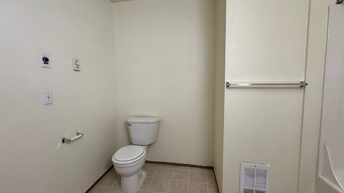 4018 Northwest Avenue - Bellingham - Washington - 2 bed, 1.5 bath rental property