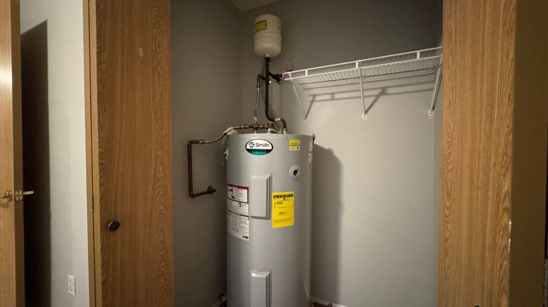 4018 Northwest Avenue - Bellingham - Washington - 2 bed, 1 bath rental property