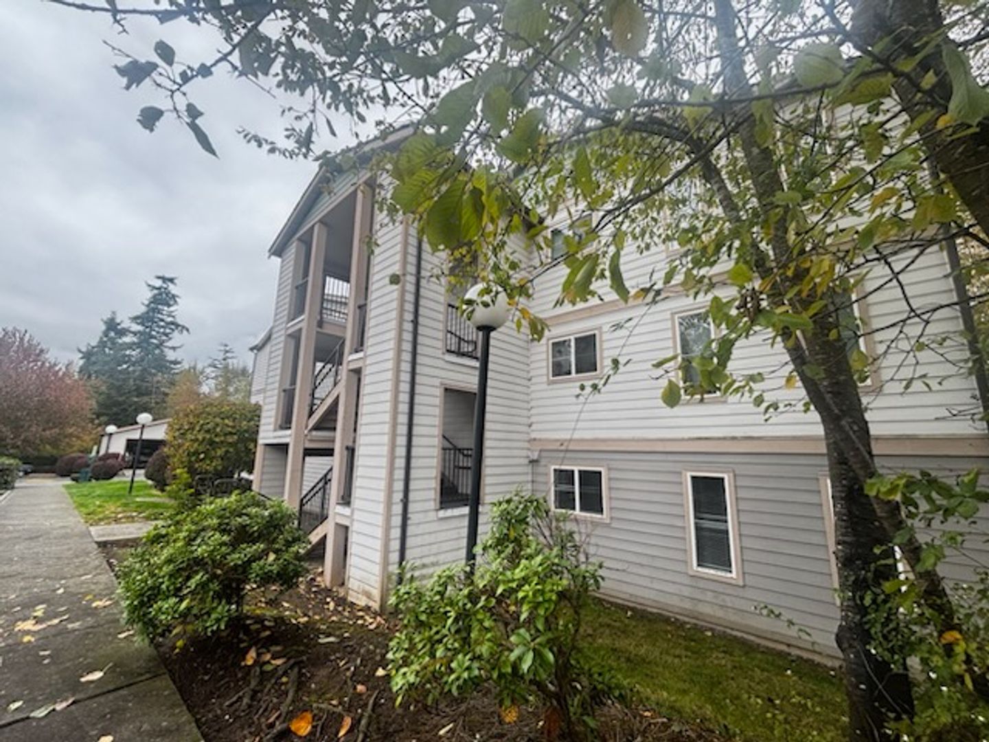 4018 Northwest Avenue - Bellingham - Washington - 2 bed, 2 bath rental property