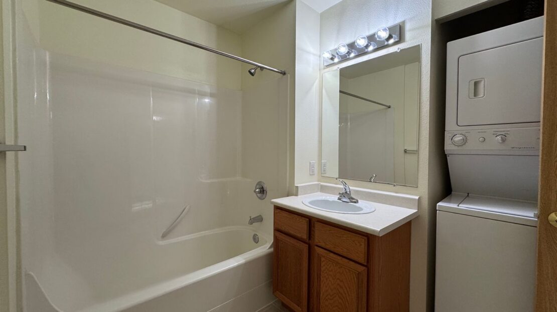 4018 Northwest Avenue - Bellingham - Washington - 2 bed, 1.5 bath rental property