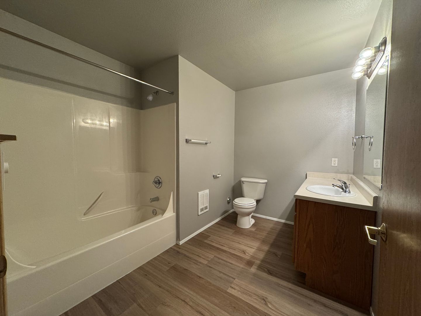 4018 Northwest Avenue - Bellingham - Washington - 2 bed, 1 bath rental property