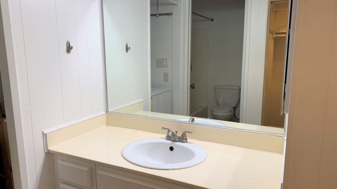 4050 Porte La Paz #47 - San Diego - California - 1 bed, 1 bath rental property