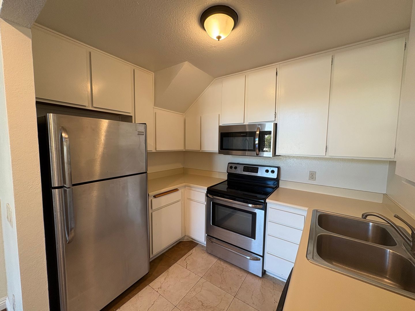 4050 Porte La Paz #47 - San Diego - California - 1 bed, 1 bath rental property