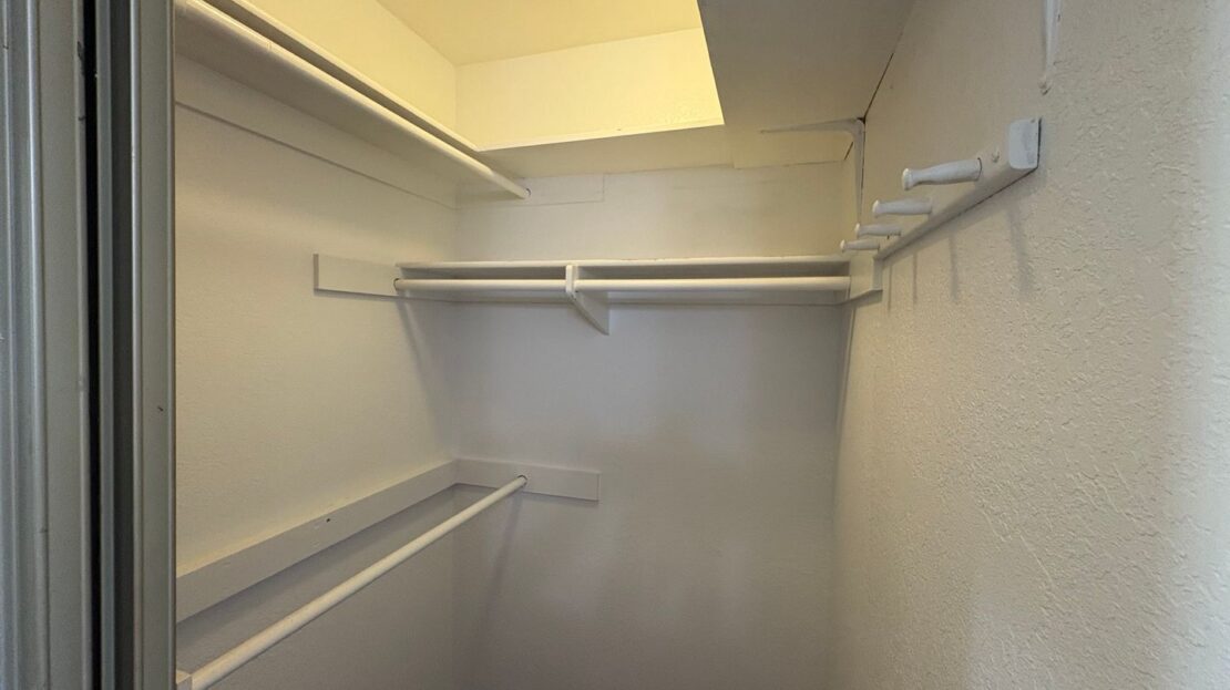 4050 Porte La Paz #47 - San Diego - California - 1 bed, 1 bath rental property