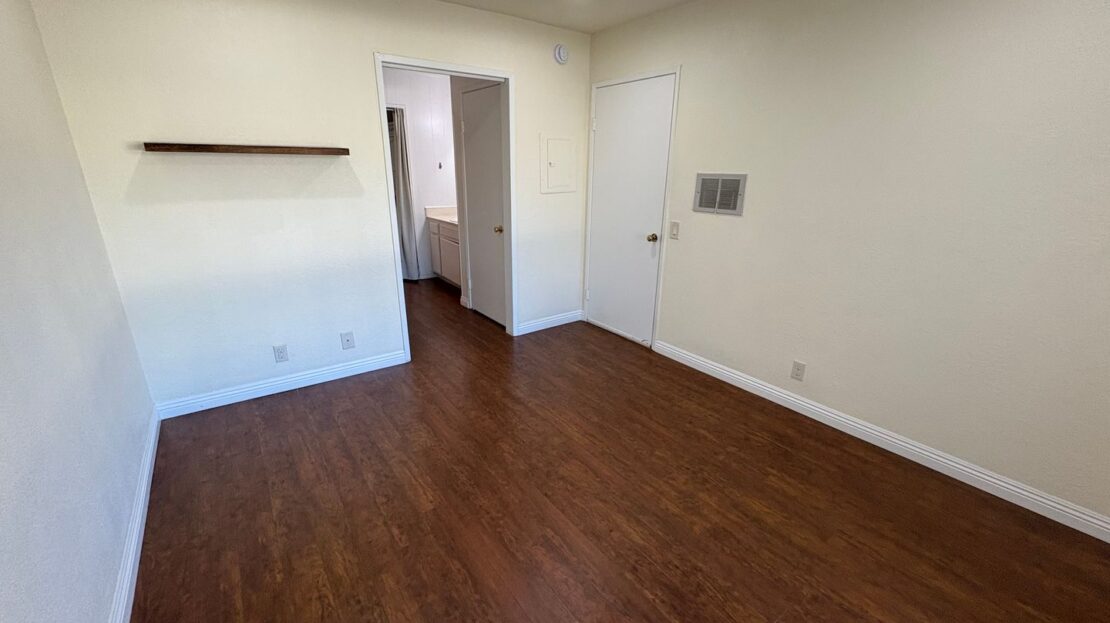 4050 Porte La Paz #47 - San Diego - California - 1 bed, 1 bath rental property