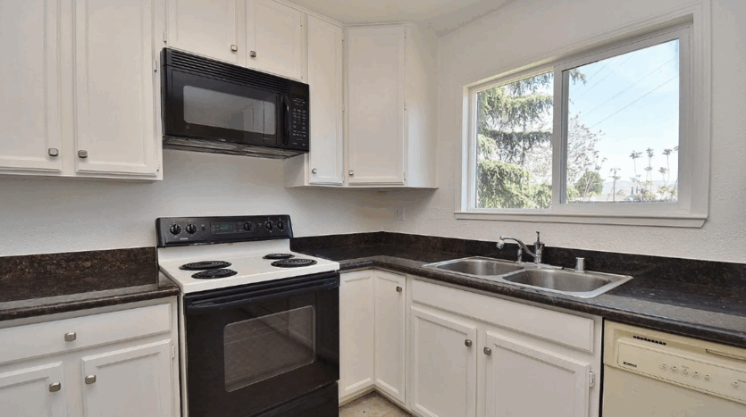 40582 De Silva Ct - Fremont - California - 3 bed, 2 bath rental property