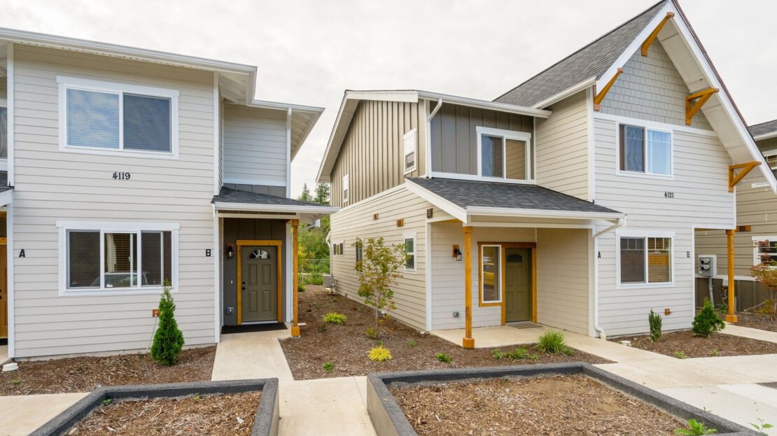 4101 Stonecrest Court - Bellingham - Washington - 2 bed, 1.5 bath rental property