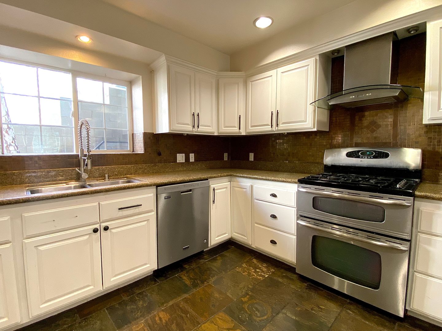 4130 Carrizal Road - Los Angeles - California - 4 bed, 3.5 bath rental property