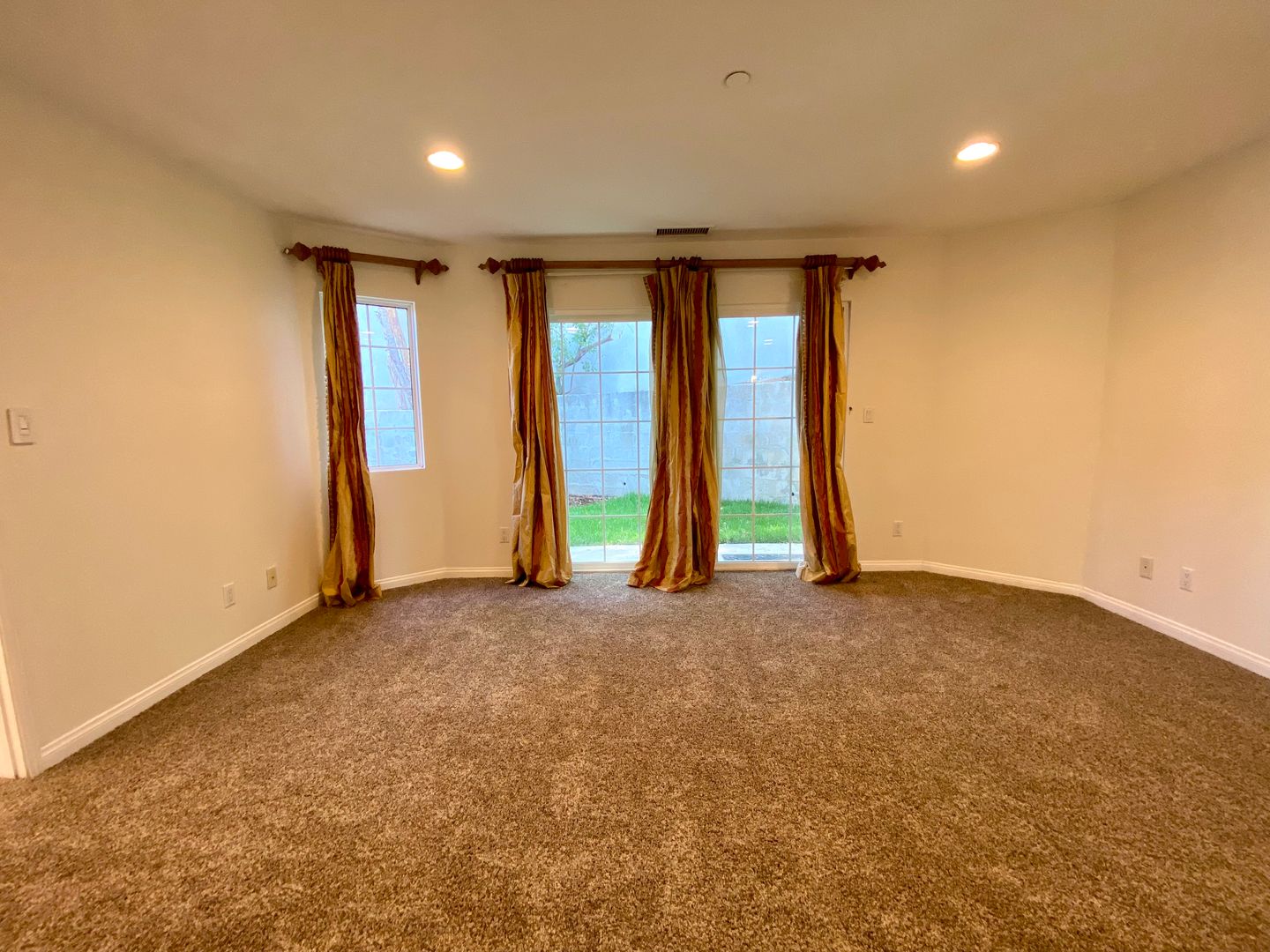 4130 Carrizal Road - Los Angeles - California - 4 bed, 3.5 bath rental property