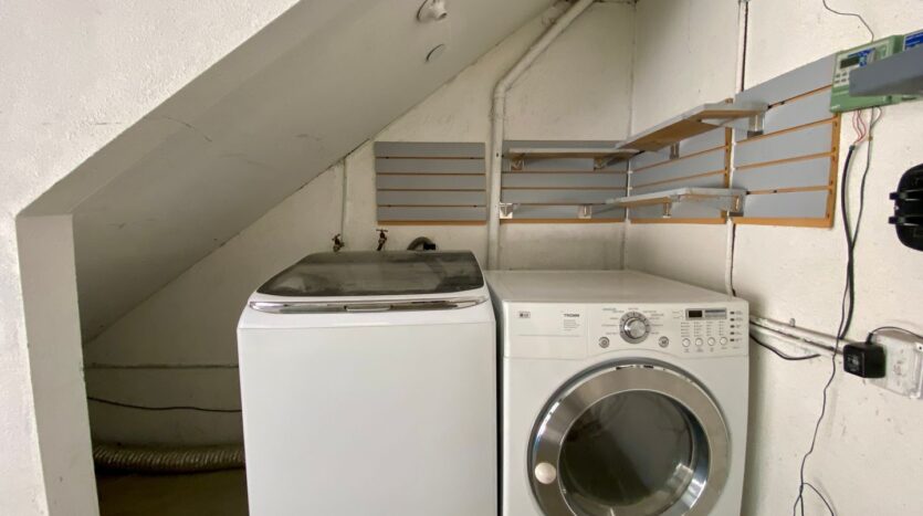 4130 Carrizal Road - Los Angeles - California - 4 bed, 3.5 bath rental property